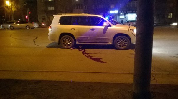 Лексус насмерть сбил двух пешеходов Новосибирск.jpg